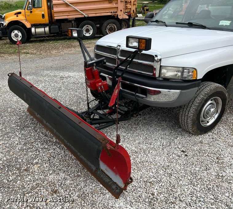 image for item II9025 2001 Dodge Ram 2500  pickup truck