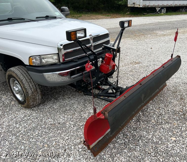 image for item II9025 2001 Dodge Ram 2500  pickup truck