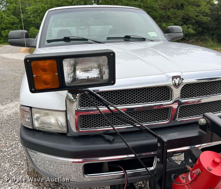 image for item II9025 2001 Dodge Ram 2500  pickup truck