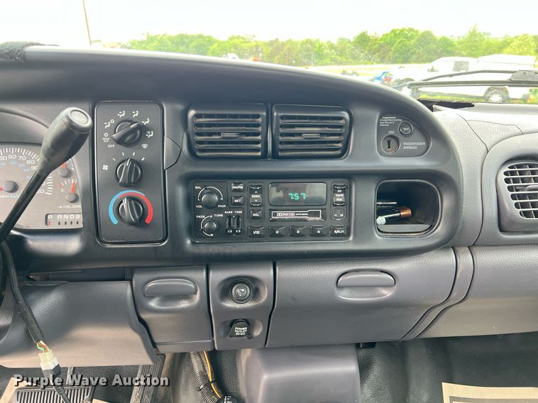 image for item II9025 2001 Dodge Ram 2500  pickup truck