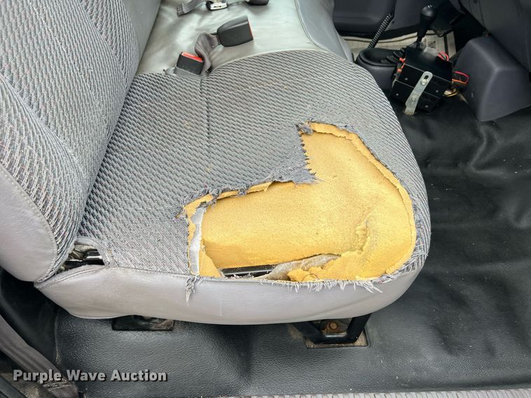 image for item II9025 2001 Dodge Ram 2500  pickup truck