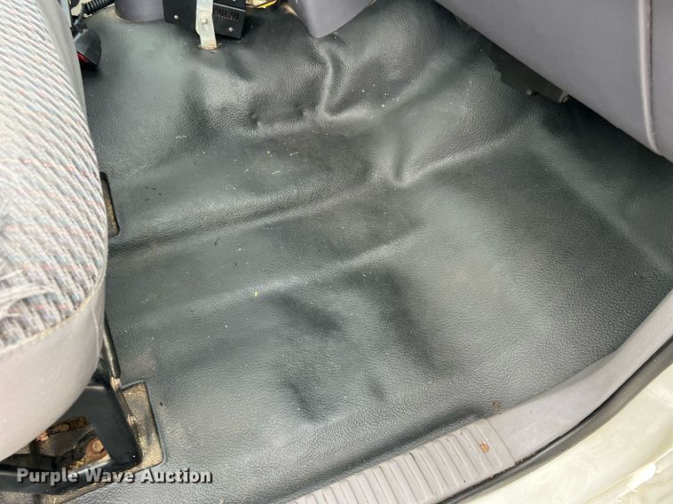 image for item II9025 2001 Dodge Ram 2500  pickup truck