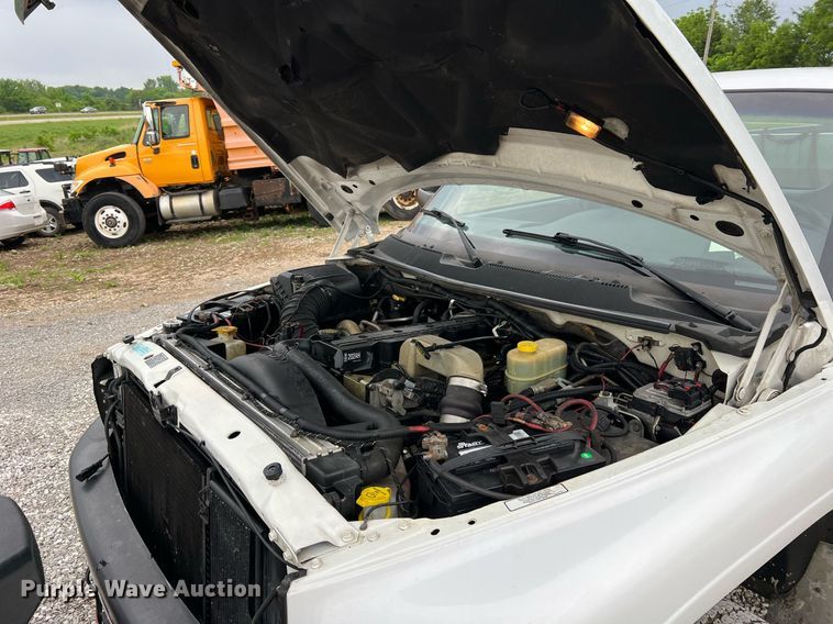 image for item II9025 2001 Dodge Ram 2500  pickup truck