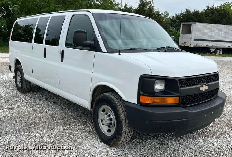 image for item II9026 2008 Chevrolet E2500  van