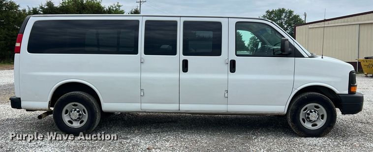 image for item II9026 2008 Chevrolet E2500  van