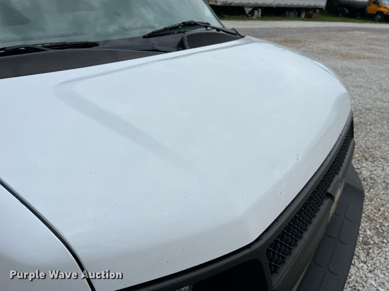 image for item II9026 2008 Chevrolet E2500  van