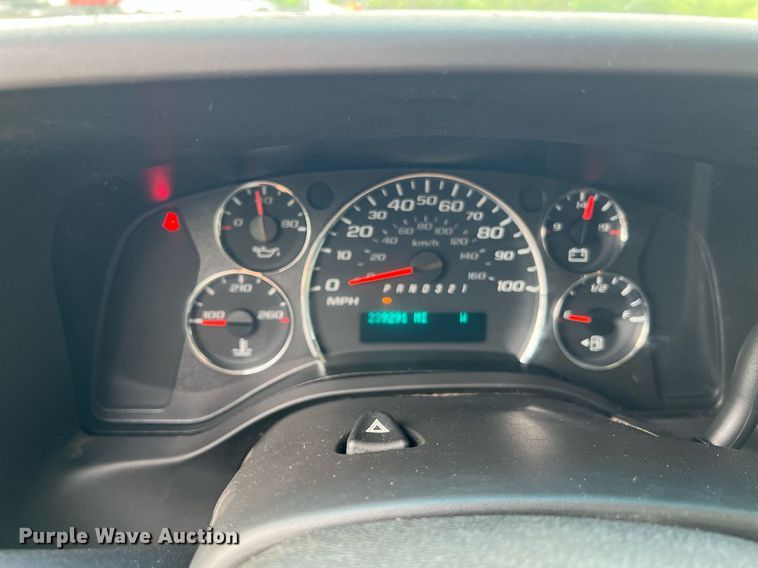 image for item II9026 2008 Chevrolet E2500  van