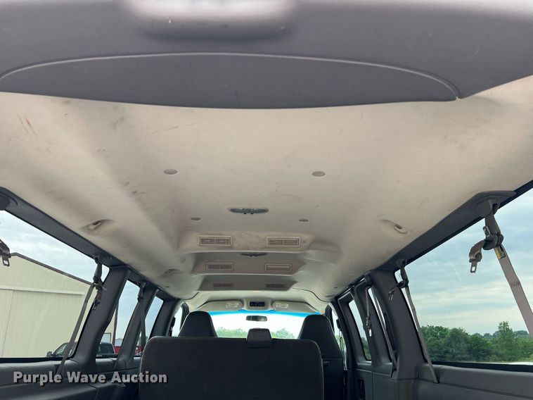 image for item II9026 2008 Chevrolet E2500  van