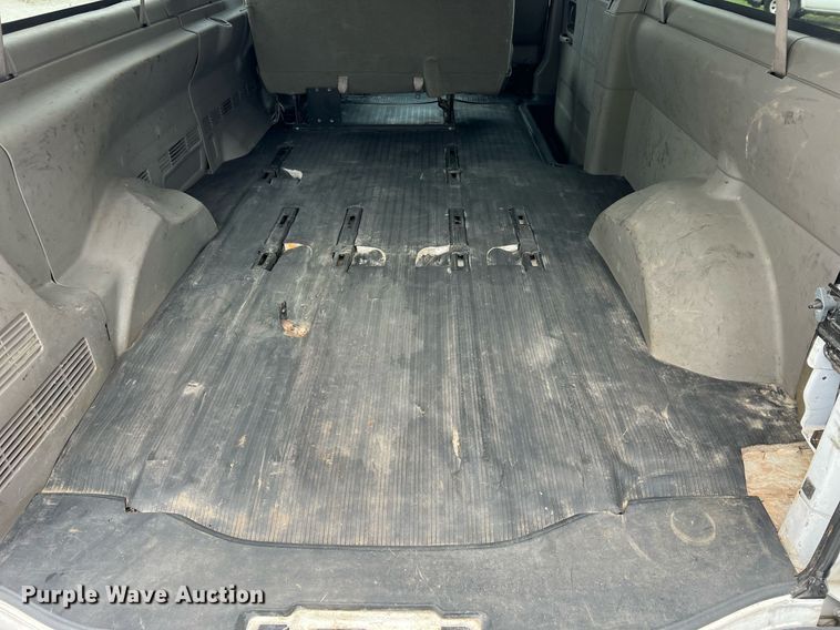 image for item II9026 2008 Chevrolet E2500  van