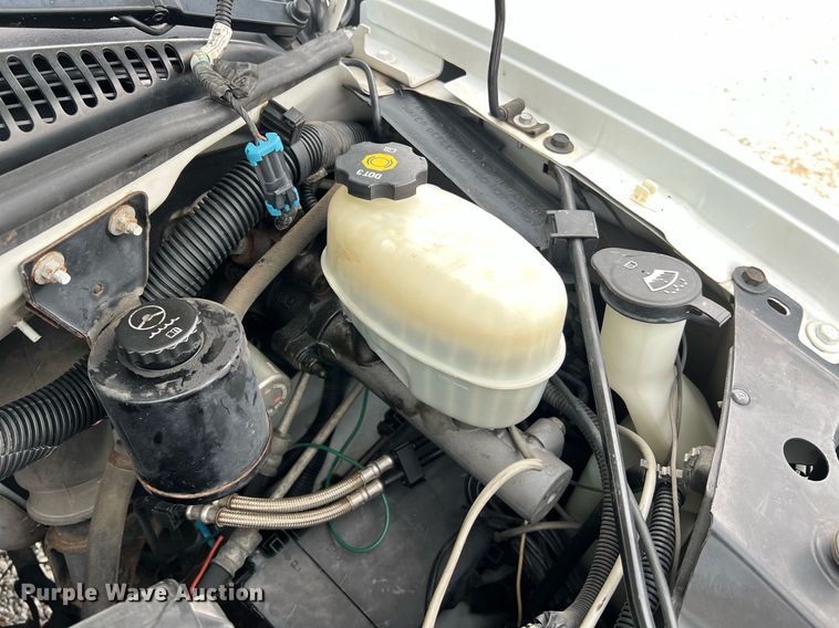 image for item II9026 2008 Chevrolet E2500  van