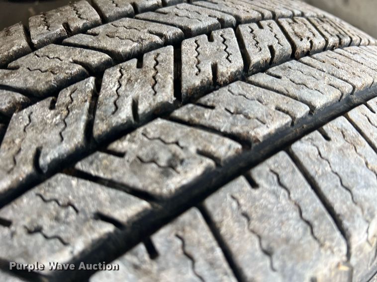 image for item II9026 2008 Chevrolet E2500  van