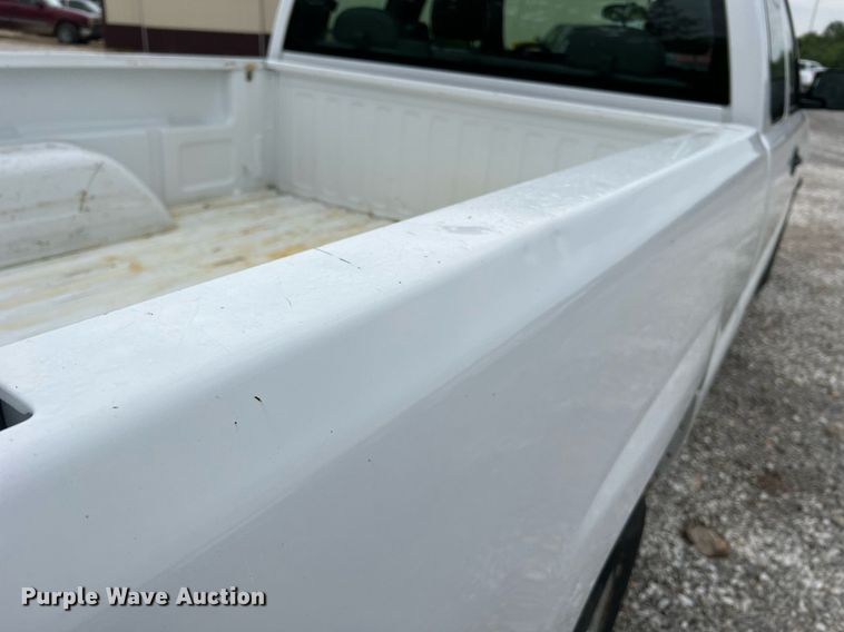 image for item II9028 2006 Chevrolet Silverado 1500  Ext. Cab pickup truck