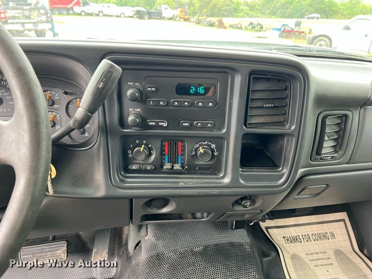 image for item II9028 2006 Chevrolet Silverado 1500  Ext. Cab pickup truck