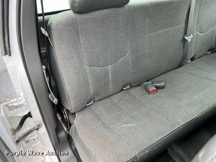 image for item II9028 2006 Chevrolet Silverado 1500  Ext. Cab pickup truck