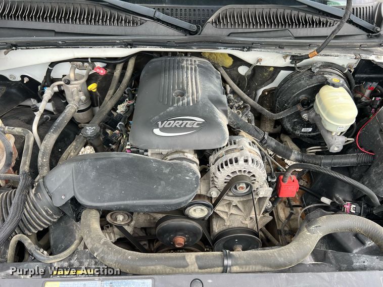 image for item II9028 2006 Chevrolet Silverado 1500  Ext. Cab pickup truck