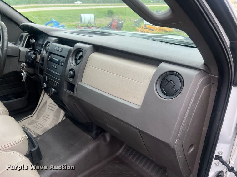 image for item II9030 2010 Ford F150 XL  pickup truck