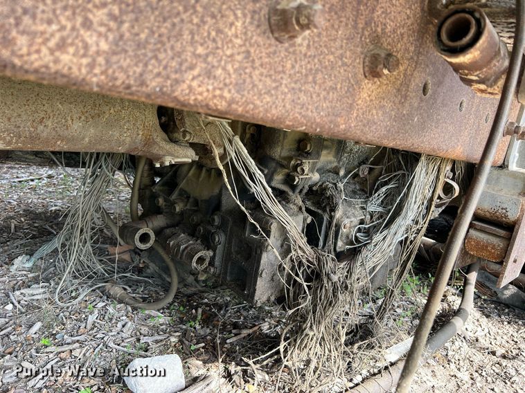 image for item II9042 Crane Carrier Low Entry  refuse truck