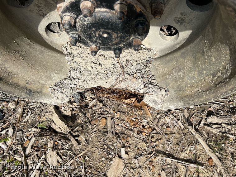 image for item II9042 Crane Carrier Low Entry  refuse truck