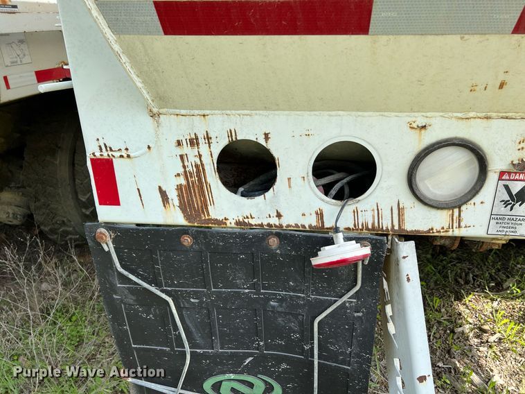 image for item II9042 Crane Carrier Low Entry  refuse truck