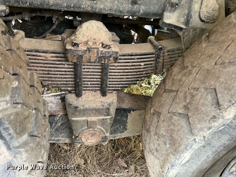 image for item II9042 Crane Carrier Low Entry  refuse truck