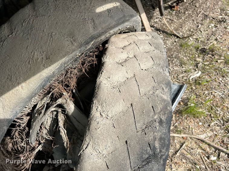 image for item II9042 Crane Carrier Low Entry  refuse truck