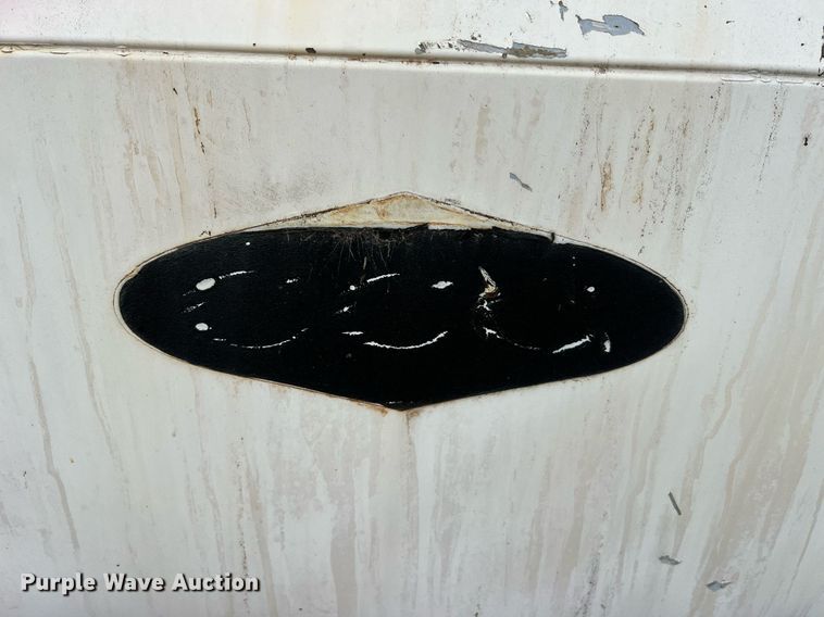 image for item II9042 Crane Carrier Low Entry  refuse truck