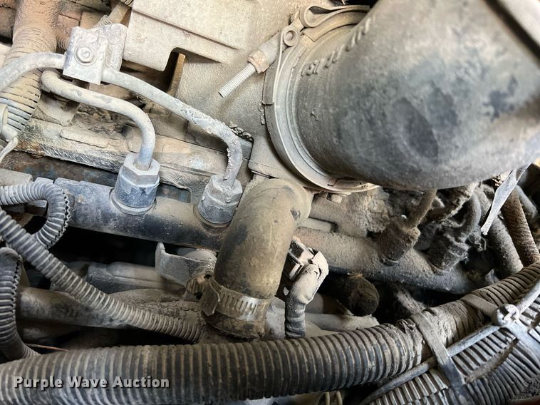 image for item II9043 2008 Crane Carrier Low Entry  refuse truck