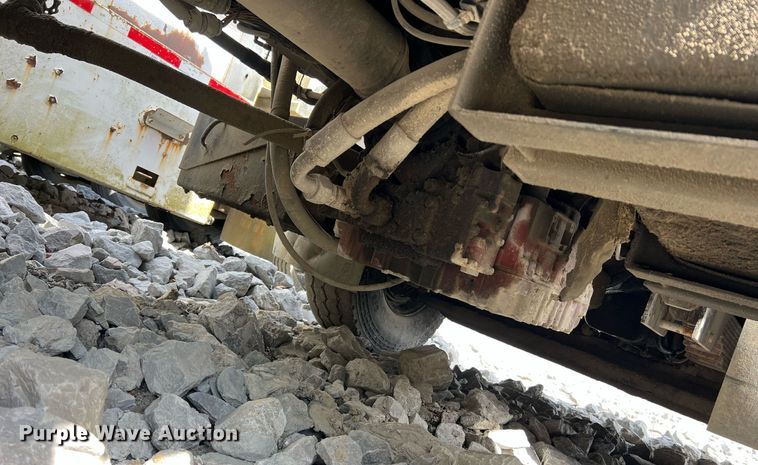 image for item II9046 2003 Crane Carrier Low Entry  refuse truck