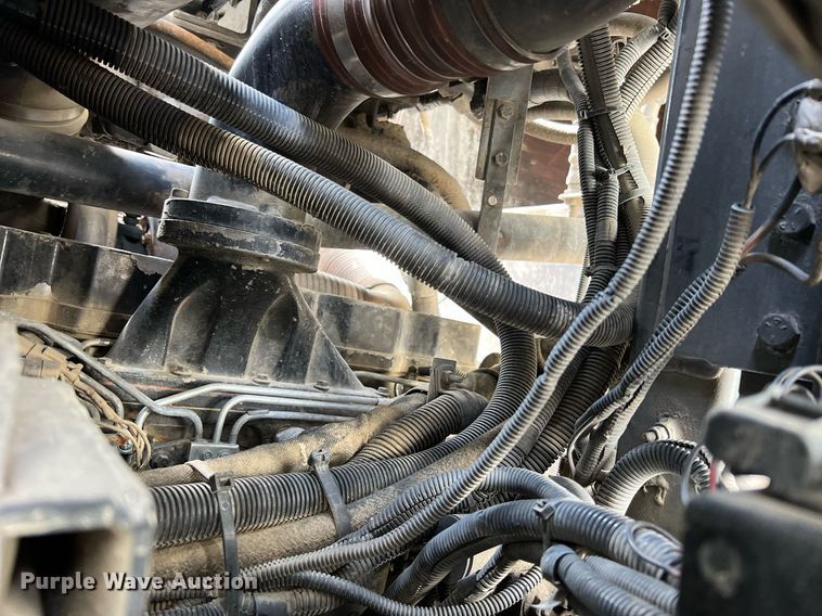 image for item II9046 2003 Crane Carrier Low Entry  refuse truck