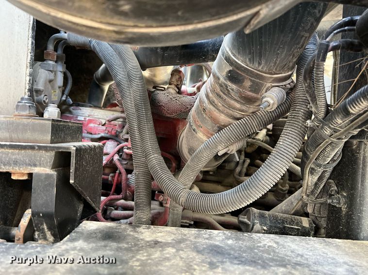 image for item II9047 2009 Crane Carrier Low Entry  refuse truck