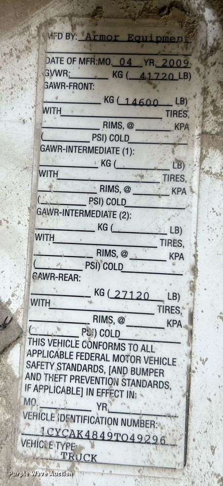 image for item II9048 2009 Crane Carrier Low Entry  refuse truck