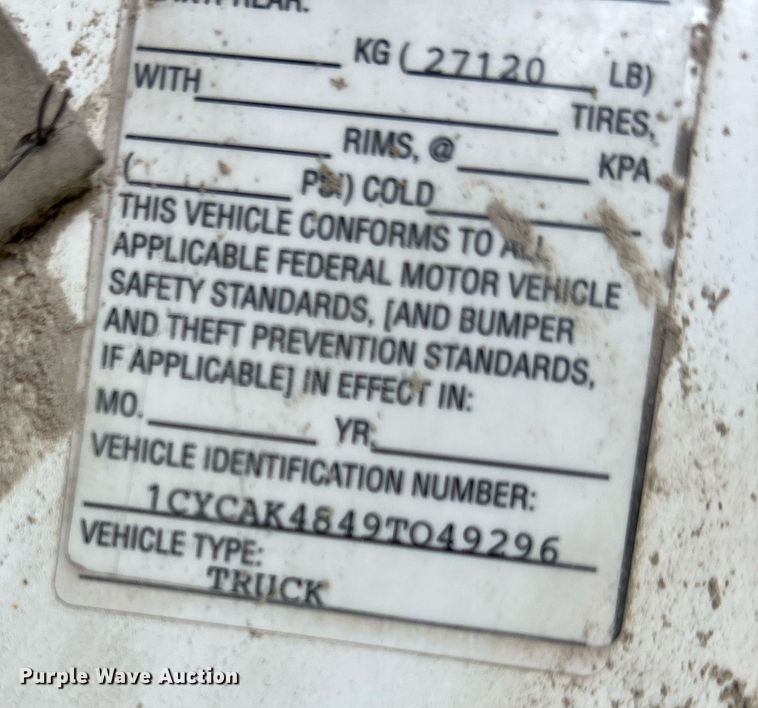 image for item II9048 2009 Crane Carrier Low Entry  refuse truck