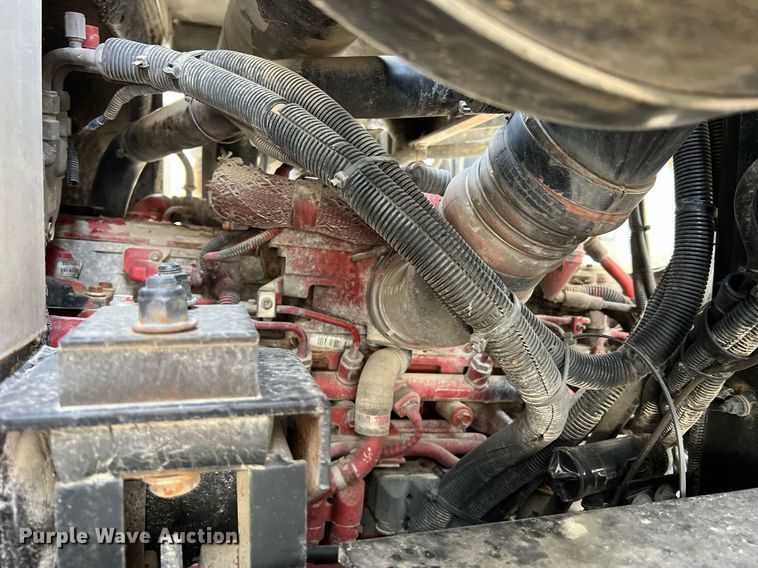 image for item II9048 2009 Crane Carrier Low Entry  refuse truck