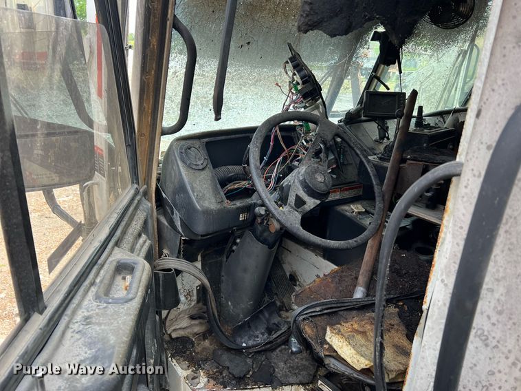 image for item II9049 2013 Crane Carrier Low Entry  refuse truck