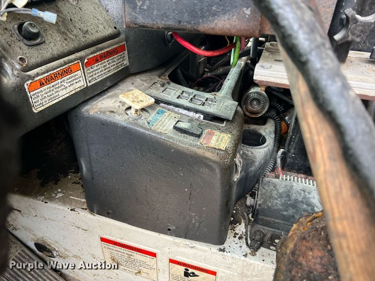 image for item II9049 2013 Crane Carrier Low Entry  refuse truck