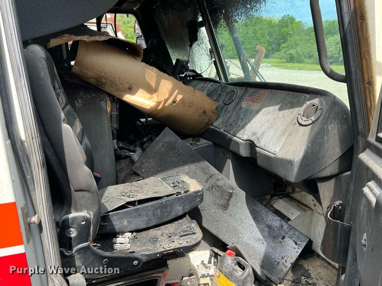 image for item II9049 2013 Crane Carrier Low Entry  refuse truck