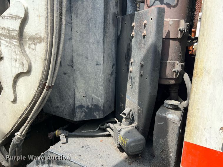 image for item II9049 2013 Crane Carrier Low Entry  refuse truck