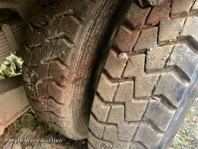 image for item II9049 2013 Crane Carrier Low Entry  refuse truck