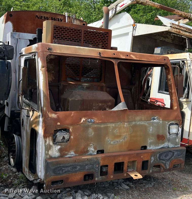 image for item II9050 Crane Carrier  refuse truck