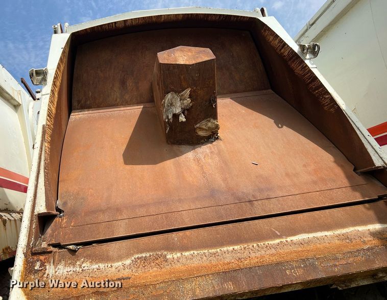 image for item II9050 Crane Carrier  refuse truck