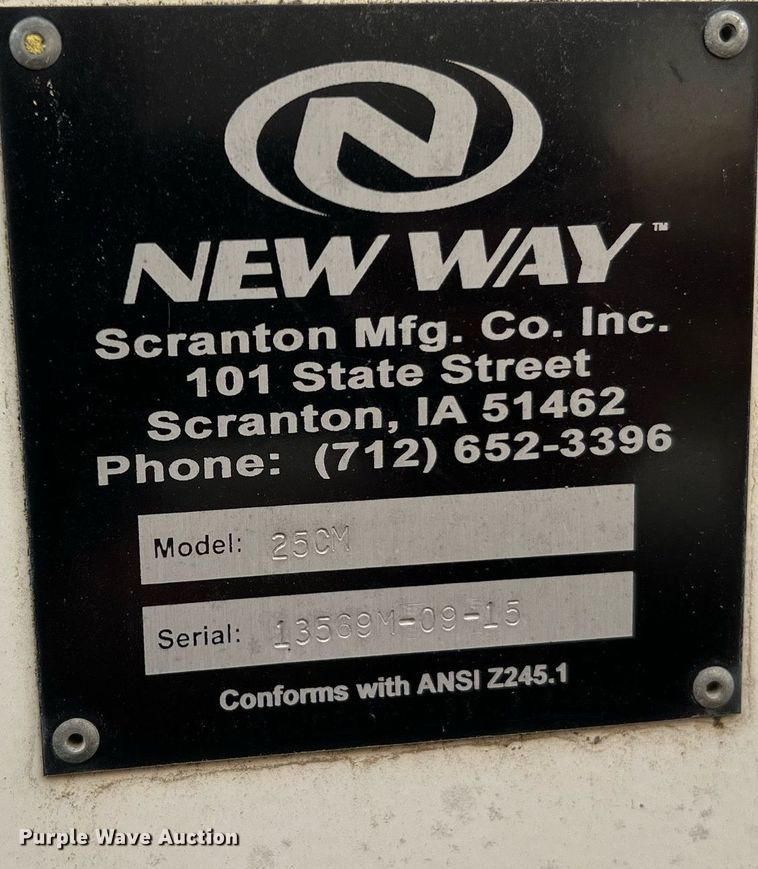 image for item II9050 Crane Carrier  refuse truck