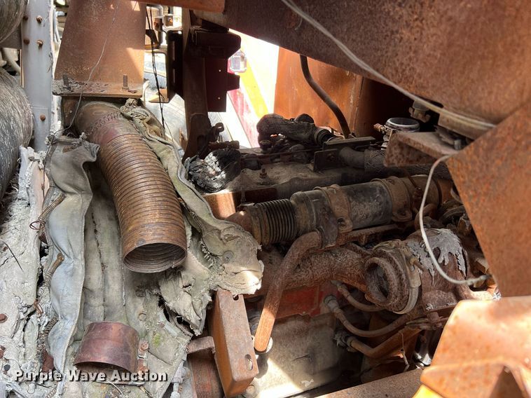 image for item II9050 Crane Carrier  refuse truck