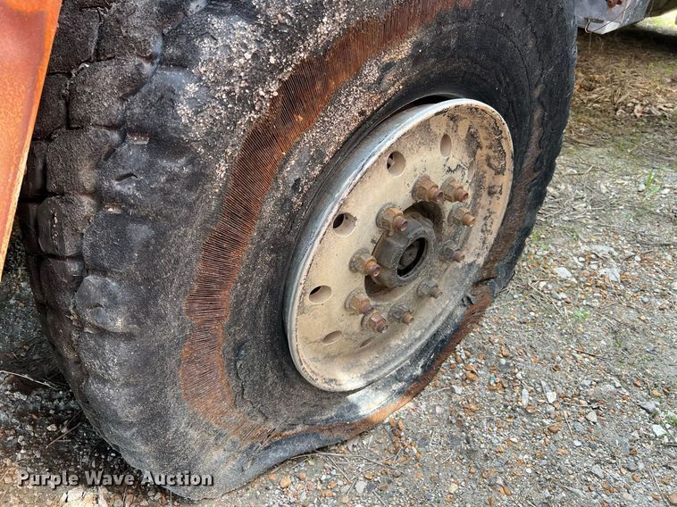 image for item II9050 Crane Carrier  refuse truck