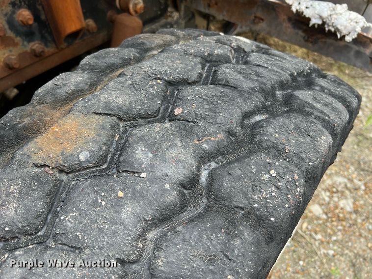 image for item II9050 Crane Carrier  refuse truck