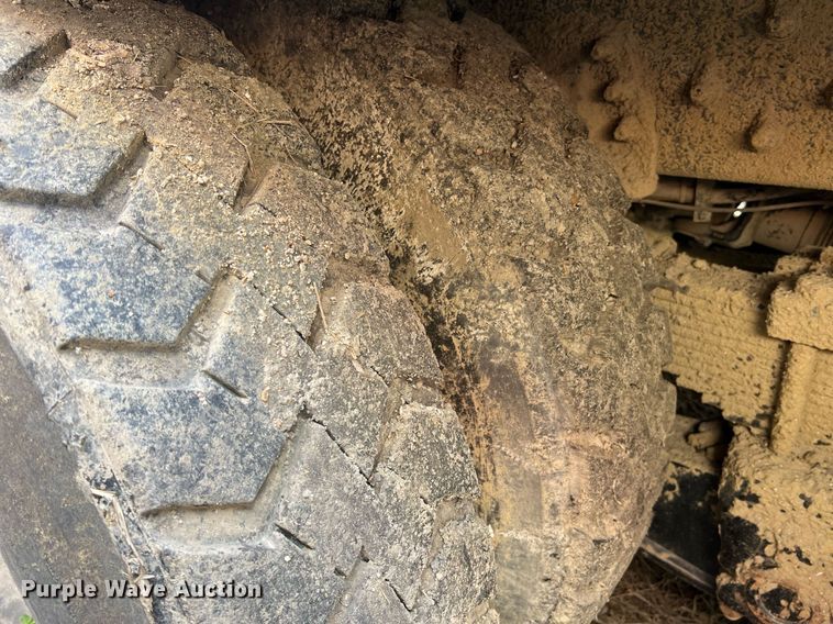 image for item II9050 Crane Carrier  refuse truck