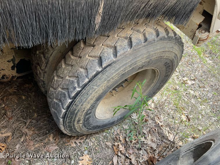 image for item II9050 Crane Carrier  refuse truck
