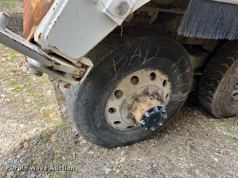 image for item II9050 Crane Carrier  refuse truck