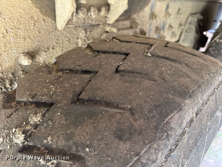 image for item II9050 Crane Carrier  refuse truck