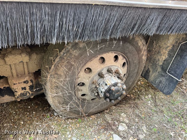 image for item II9050 Crane Carrier  refuse truck