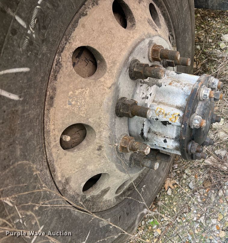 image for item II9050 Crane Carrier  refuse truck